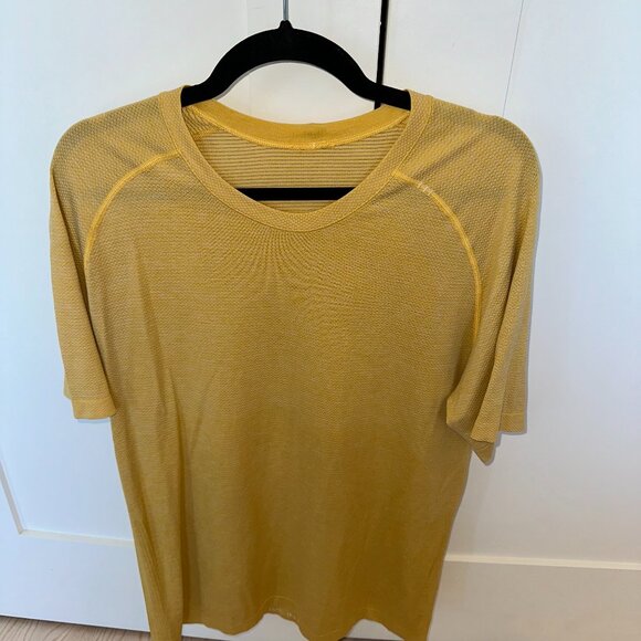 lululemon athletica Other - Lululemon Metal Vent Tech short sleeve